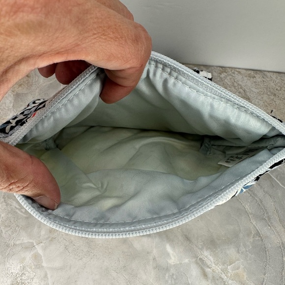 Vera Bradley Mirror Cosmetic Bag Lisbon Medallion - Picture 5 of 8